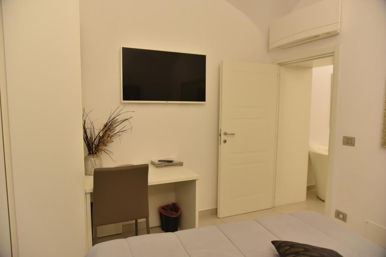 Conte Max Rooms Termoli Esterno foto