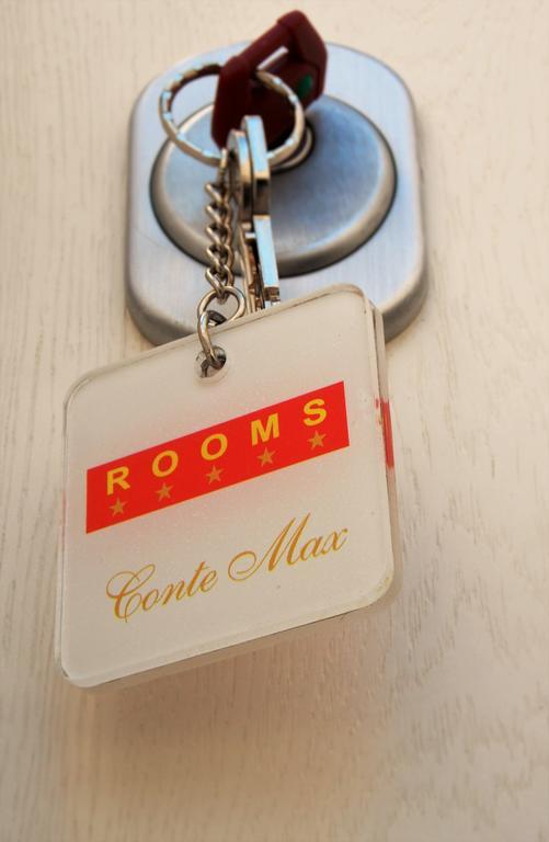 Conte Max Rooms Termoli Esterno foto